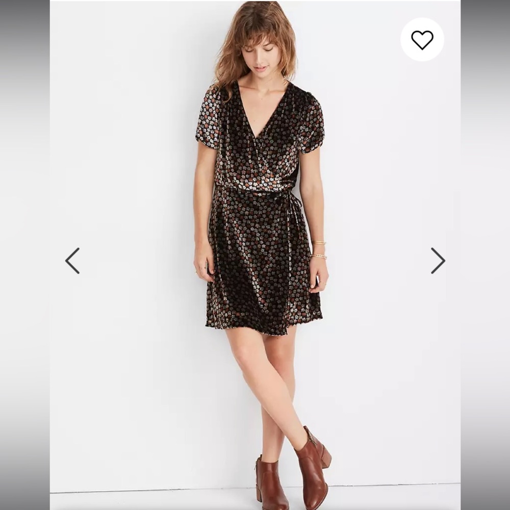 Madewell Velvet Wrap Dress in Petite Blooms size small